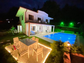 SAPANCADA GÖL MANZARALI ÖZEL HAVUZLU 3+1 VİLLA